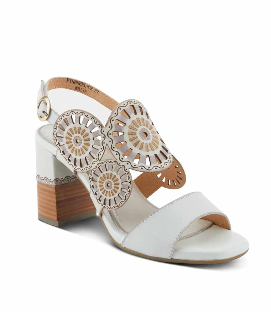Pinwheel in Off White by L Artiste