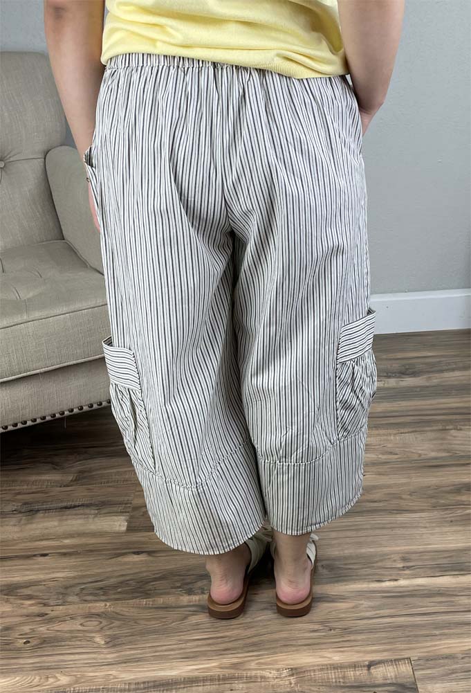 Striped Cropped Wide Leg Pants