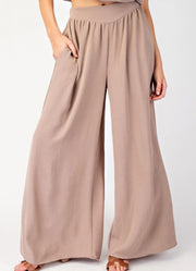 Solid Wide Leg Pants in Coco by eesome