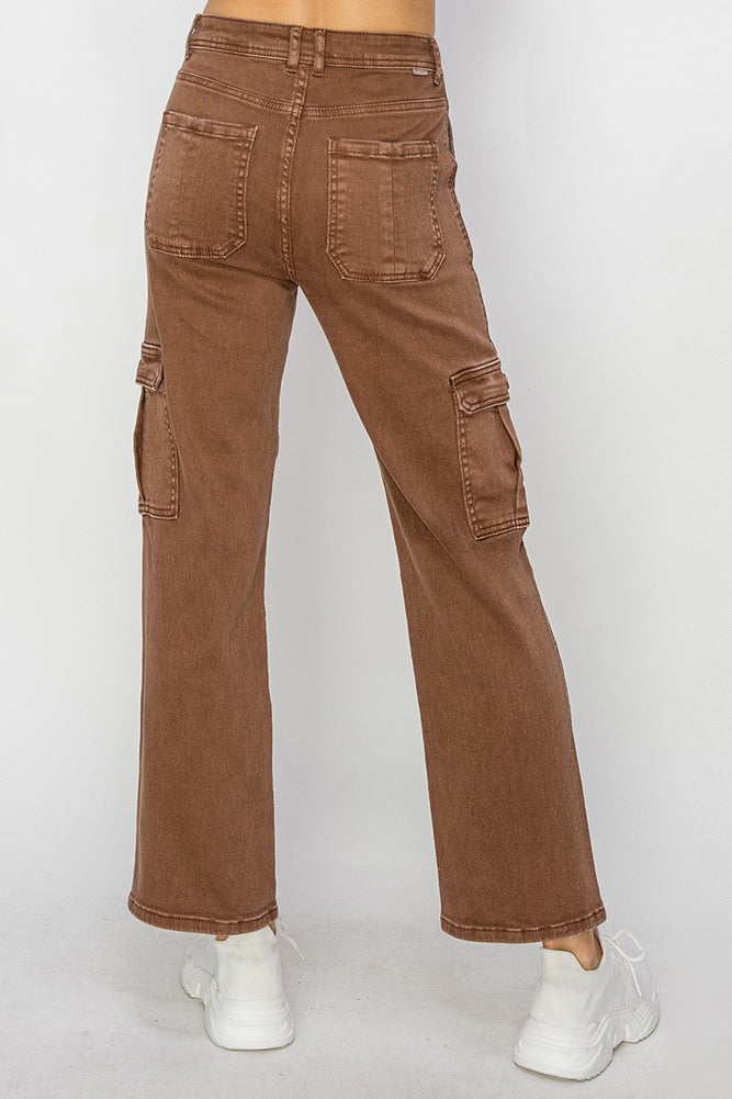 HR Crop Straight Cargo Pants in Espresso by Risen