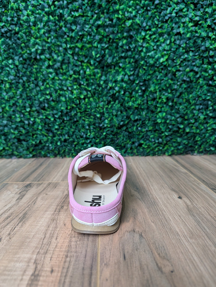 Rosalia in Pink by Shushop