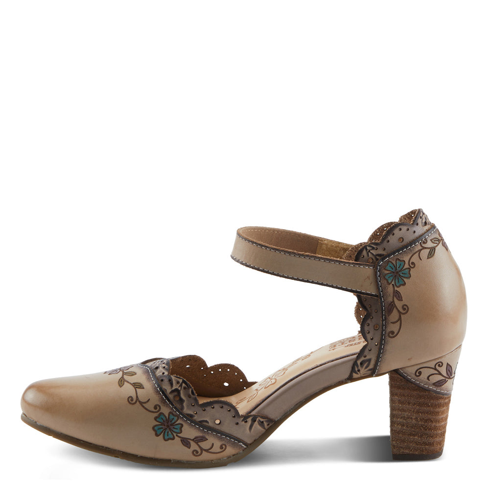Sayyes in Beige Multi by L Artiste