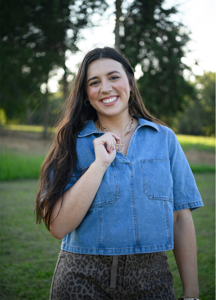 Double Pocket V-Neck Cropped Top in Light Denim by Entro