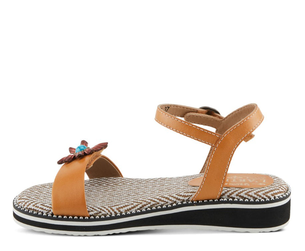 Tilton in Camel by L Artiste