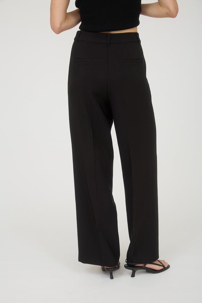 HW Pleated Wide Leg Dress Pants in Black by Blu Pepper