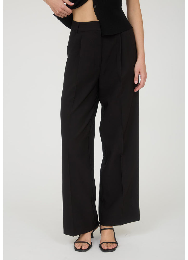 HW Pleated Wide Leg Dress Pants in Black by Blu Pepper