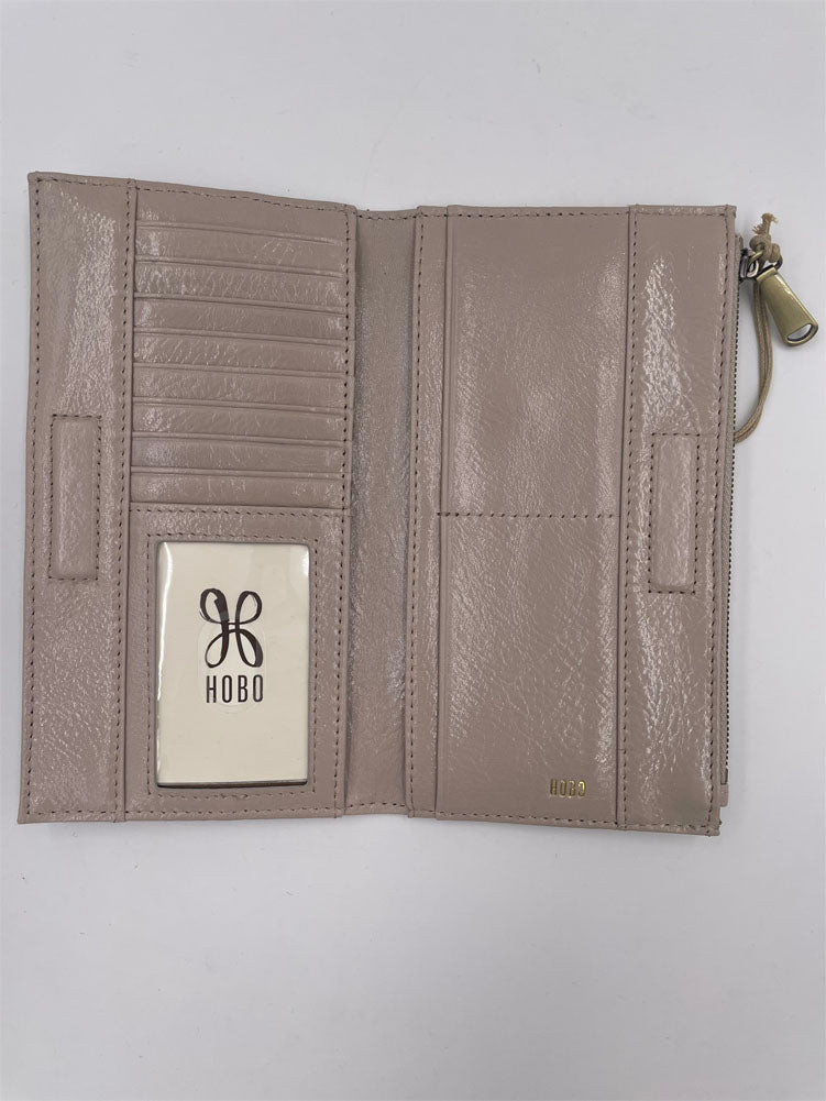 Jill Large Bifold Wallet in Stone Gloss by Hobo