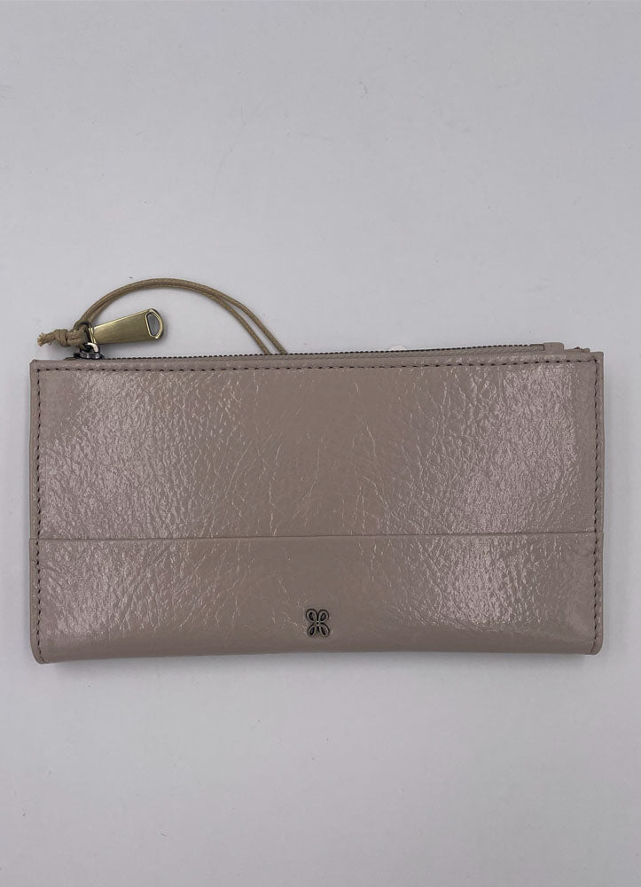 Jill Large Bifold Wallet in Stone Gloss by Hobo