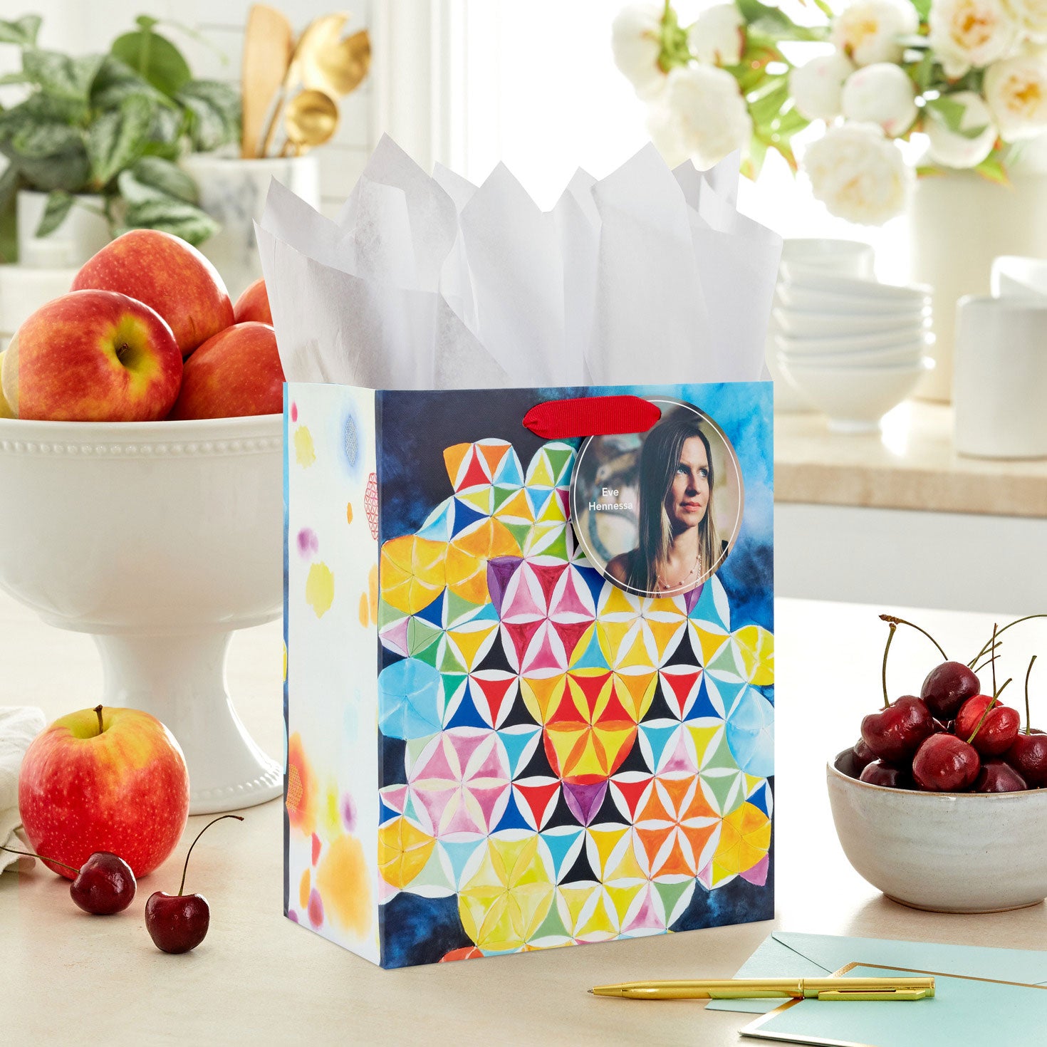 Hallmark 9.6'' ArtLifting Space Bot/Butte Montana Medium Gift Bag