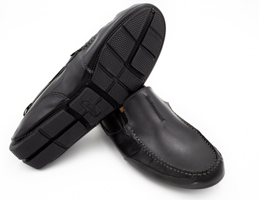 Markman Seam in Black Leather by Clarks – Martin's
