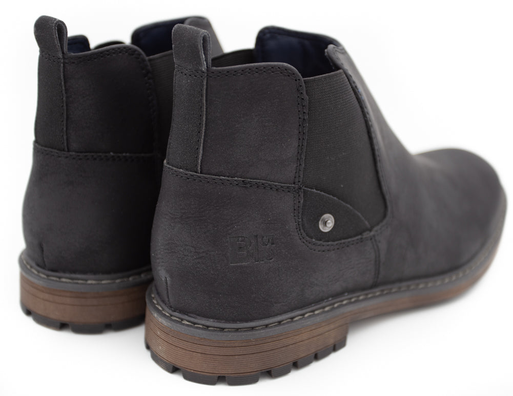 Shoe in Black by Bullboxer