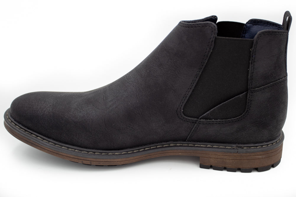 Shoe in Black by Bullboxer